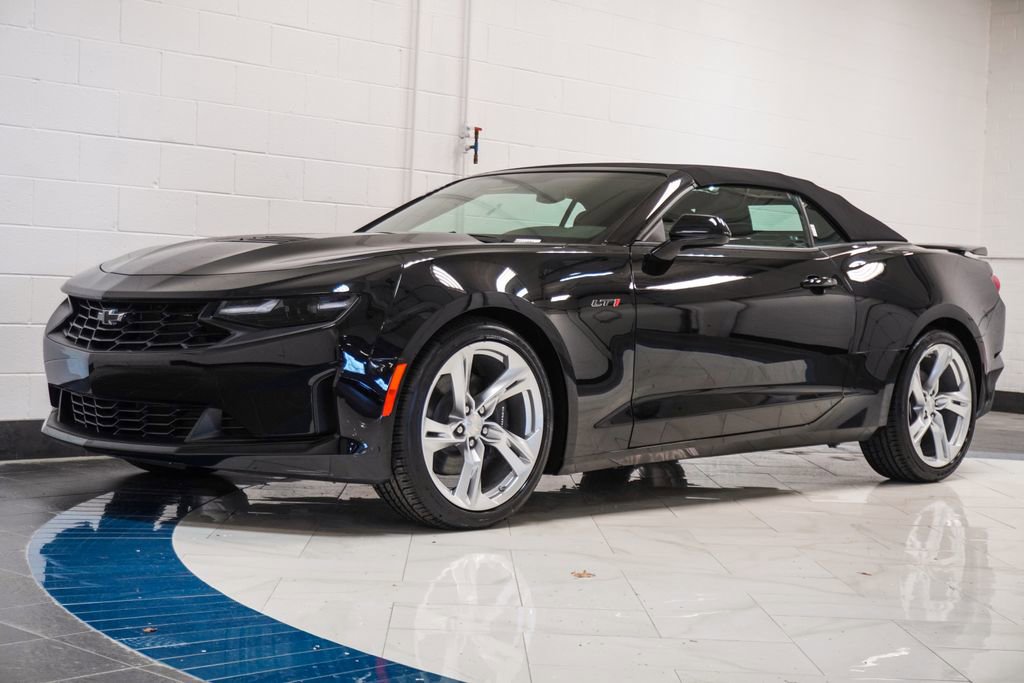 Used 2023 Chevrolet Camaro LT w/ Technology Package RWD image 4