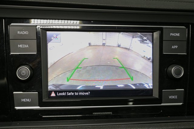 Used 2023 Volkswagen Jetta SE image 24