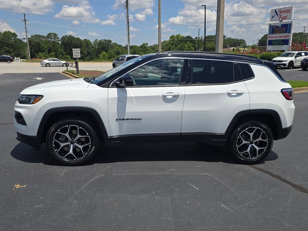 Used 2025 Jeep Compass Limited AWD/4WD image 6
