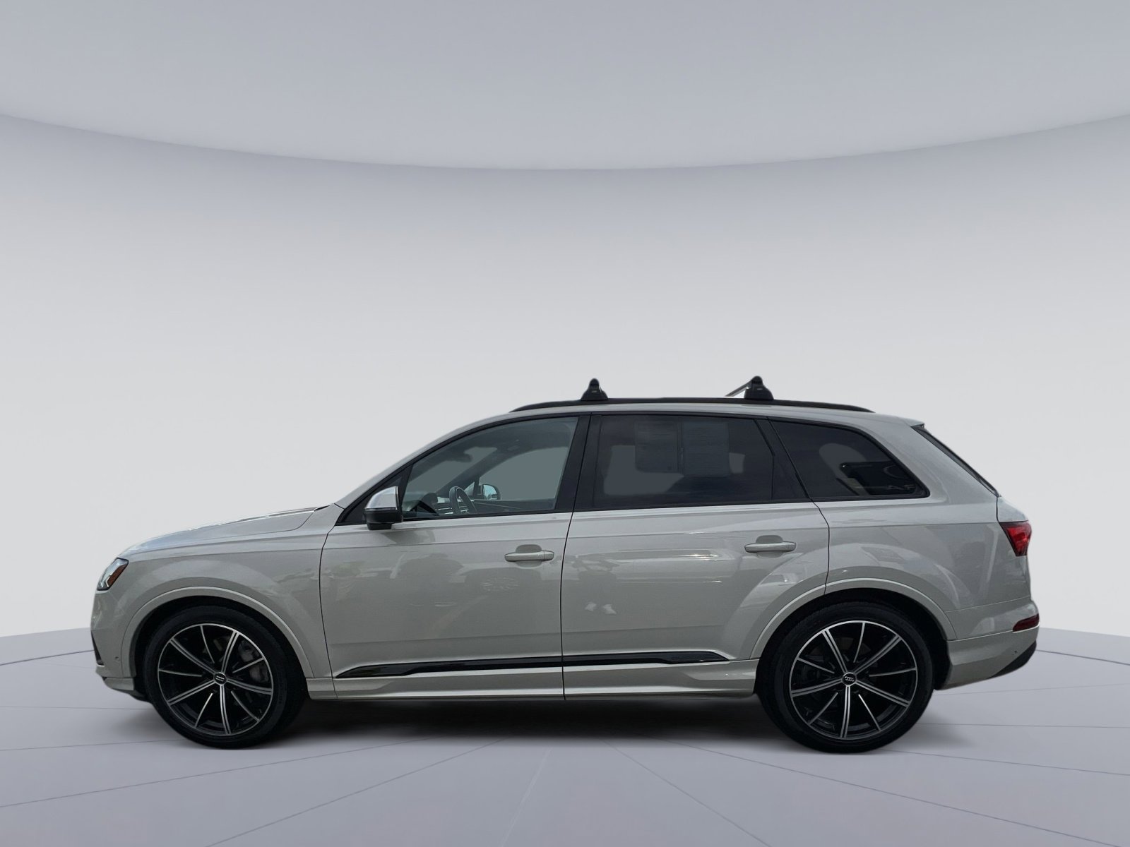 Used 2021 Audi Q7 3.0T Premium Plus w/ Premium Plus Package image 2