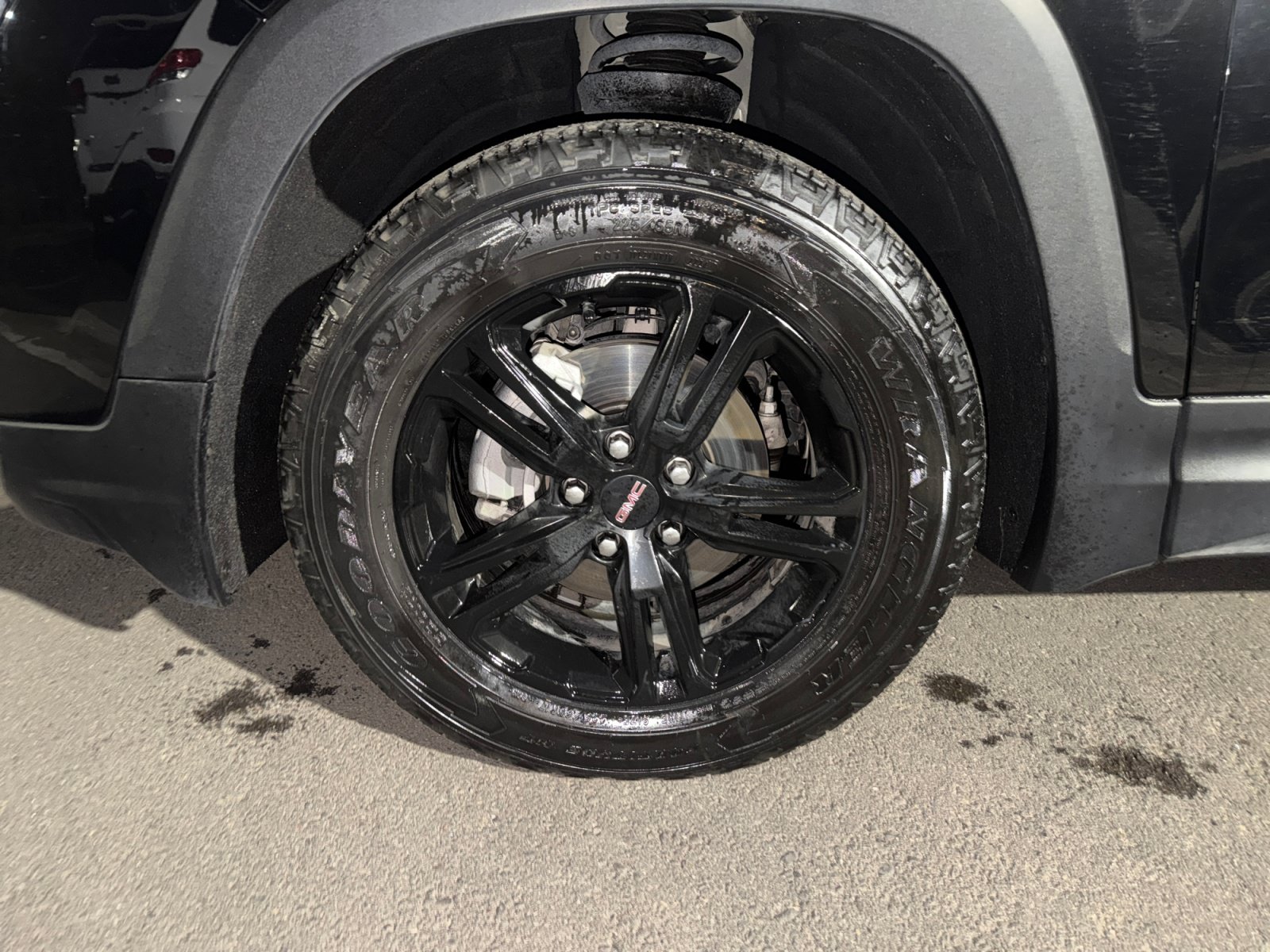 Used 2024 GMC Terrain AT4 AWD/4WD image 11