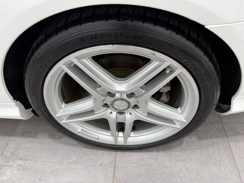 Used 2014 Mercedes-Benz C 300 4MATIC Sedan image 5