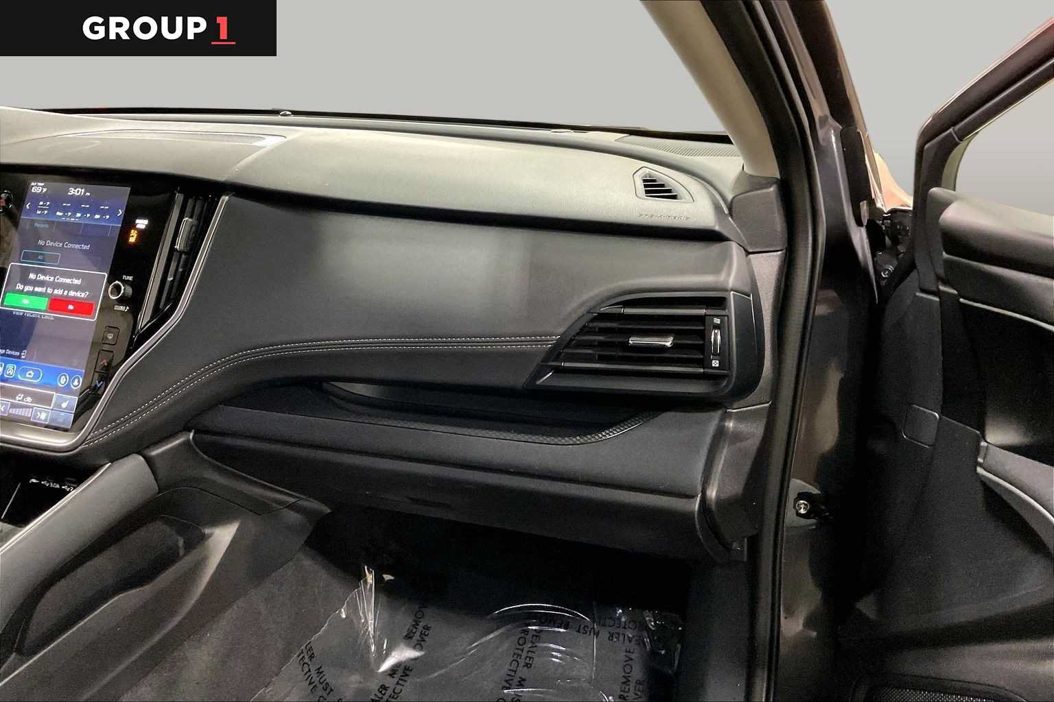 Certified 2025 Subaru Outback Premium AWD/4WD image 18