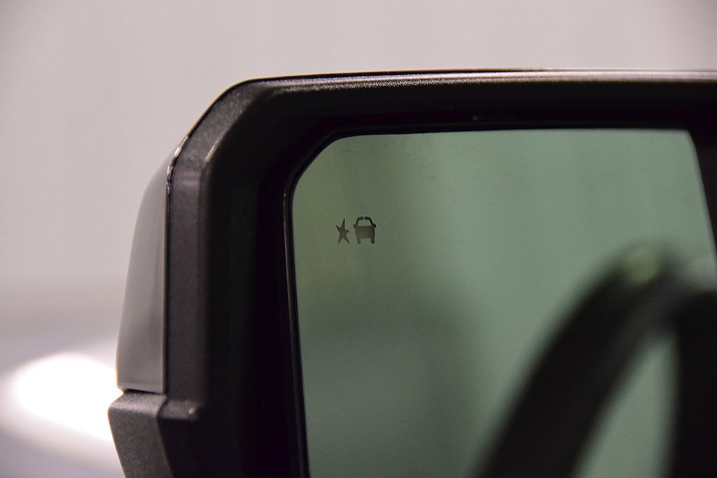 Used 2024 Chevrolet Colorado ZR2 w/ ZR2 Convenience Package III image 15