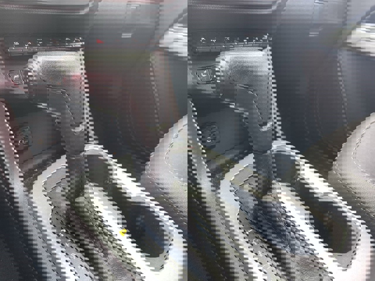 Used 2019 Chevrolet Colorado ZR2 w/ Colorado ZR2 Bison Edition image 6