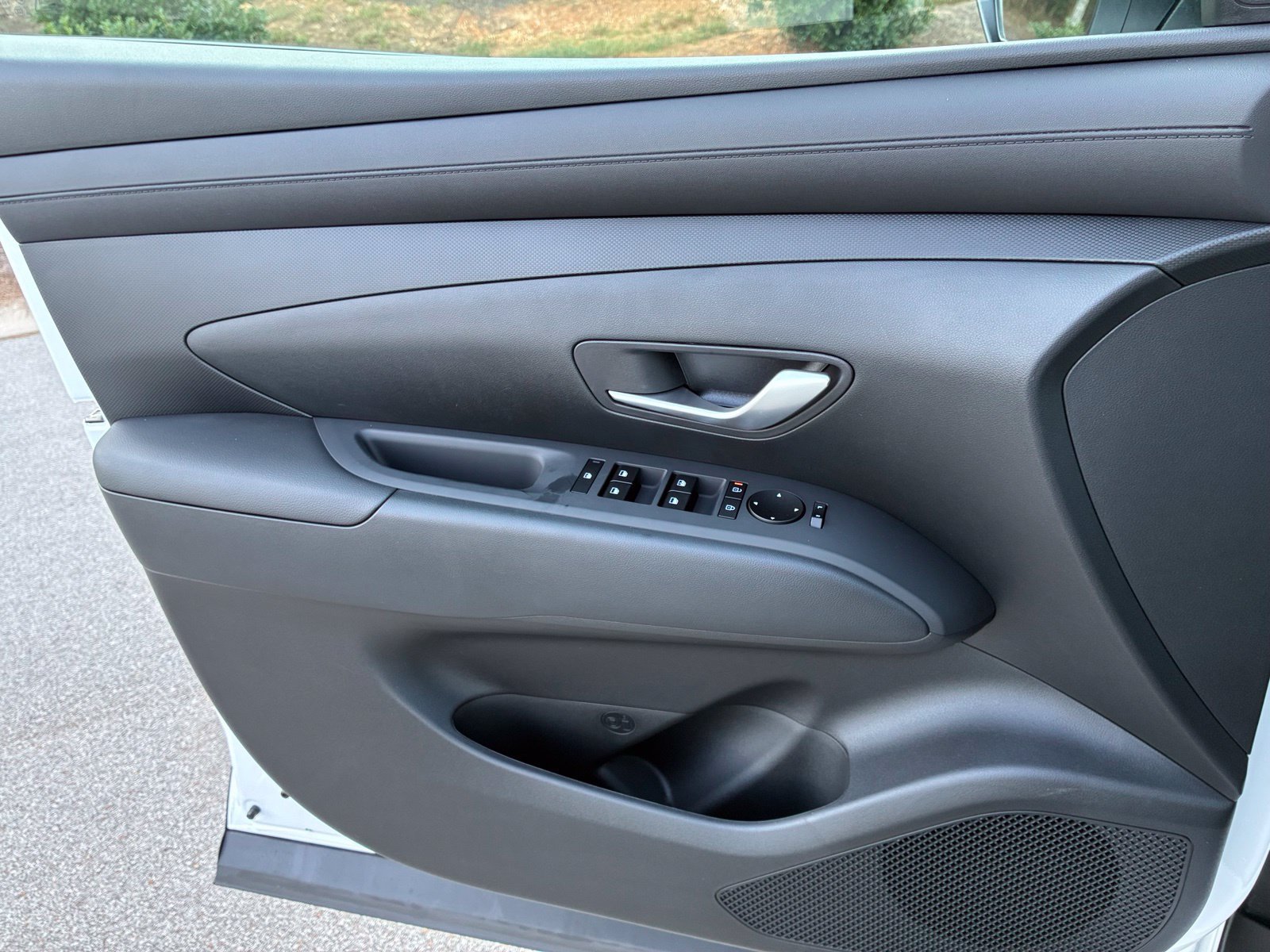 New 2027 Hyundai Santa Cruz SE AWD/4WD image 12