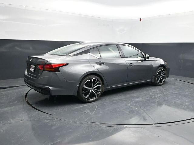 Used 2025 Nissan Altima 2.5 SR image 9