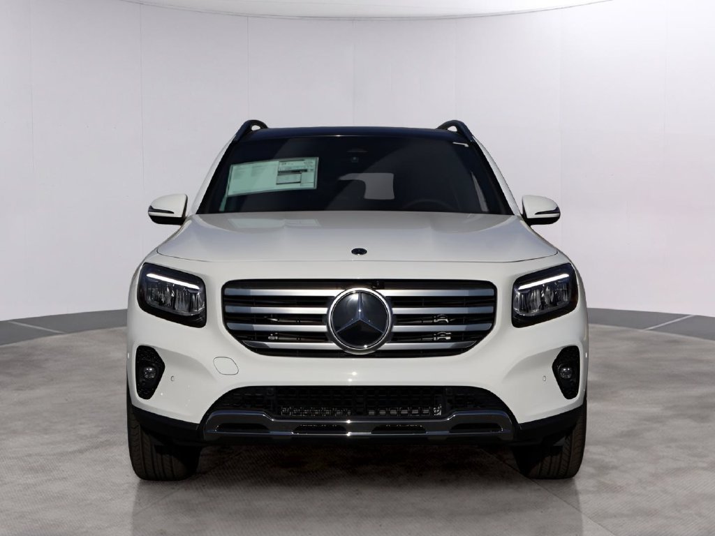 New 2026 Mercedes-Benz GLB 250 4MATIC image 2