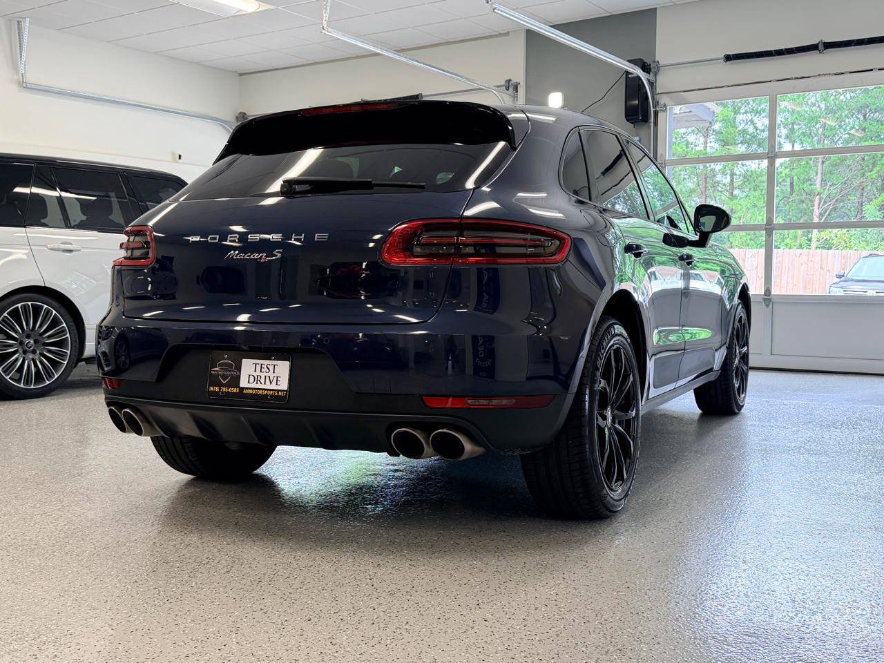 Used 2015 Porsche Macan S AWD/4WD image 9