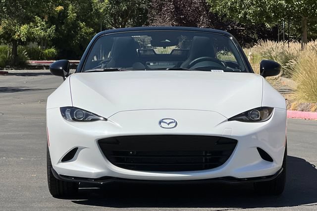 New 2026 MAZDA MX-5 Miata Club w/ Interior Package RWD image 8