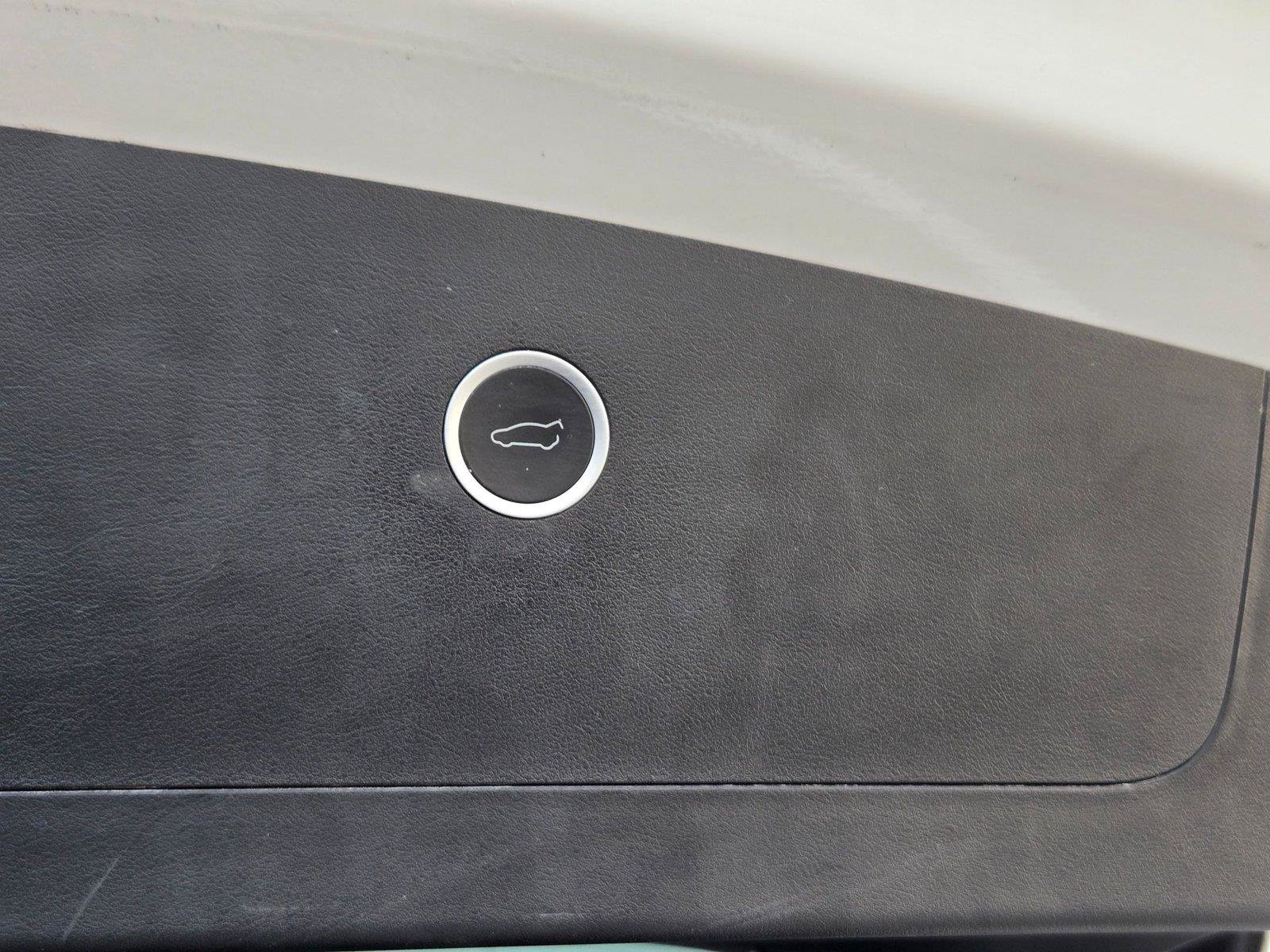 Used 2017 Tesla Model X 75D AWD/4WD image 30