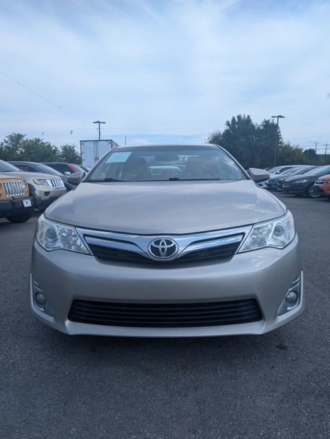 Used 2013 Toyota Camry XLE image 2