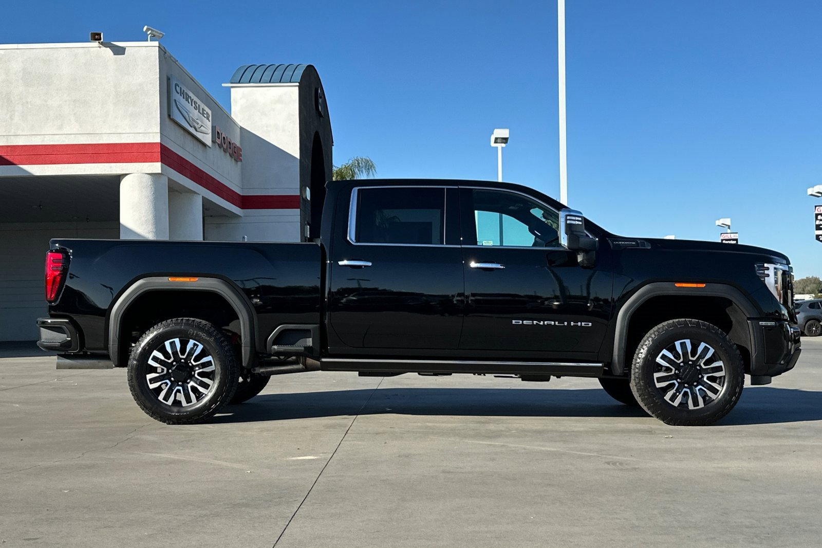 New 2026 GMC Sierra 2500 Denali Ultimate w/ Max Trailering Package image 8
