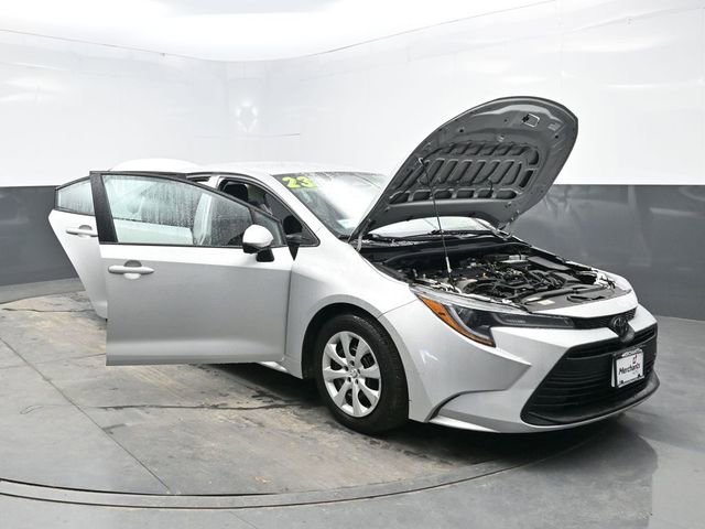 Used 2023 Toyota Corolla LE FWD image 42