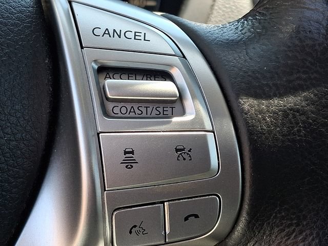 Used 2016 Nissan Altima 2.5 SL w/ 2.5 Technology Package FWD image 24