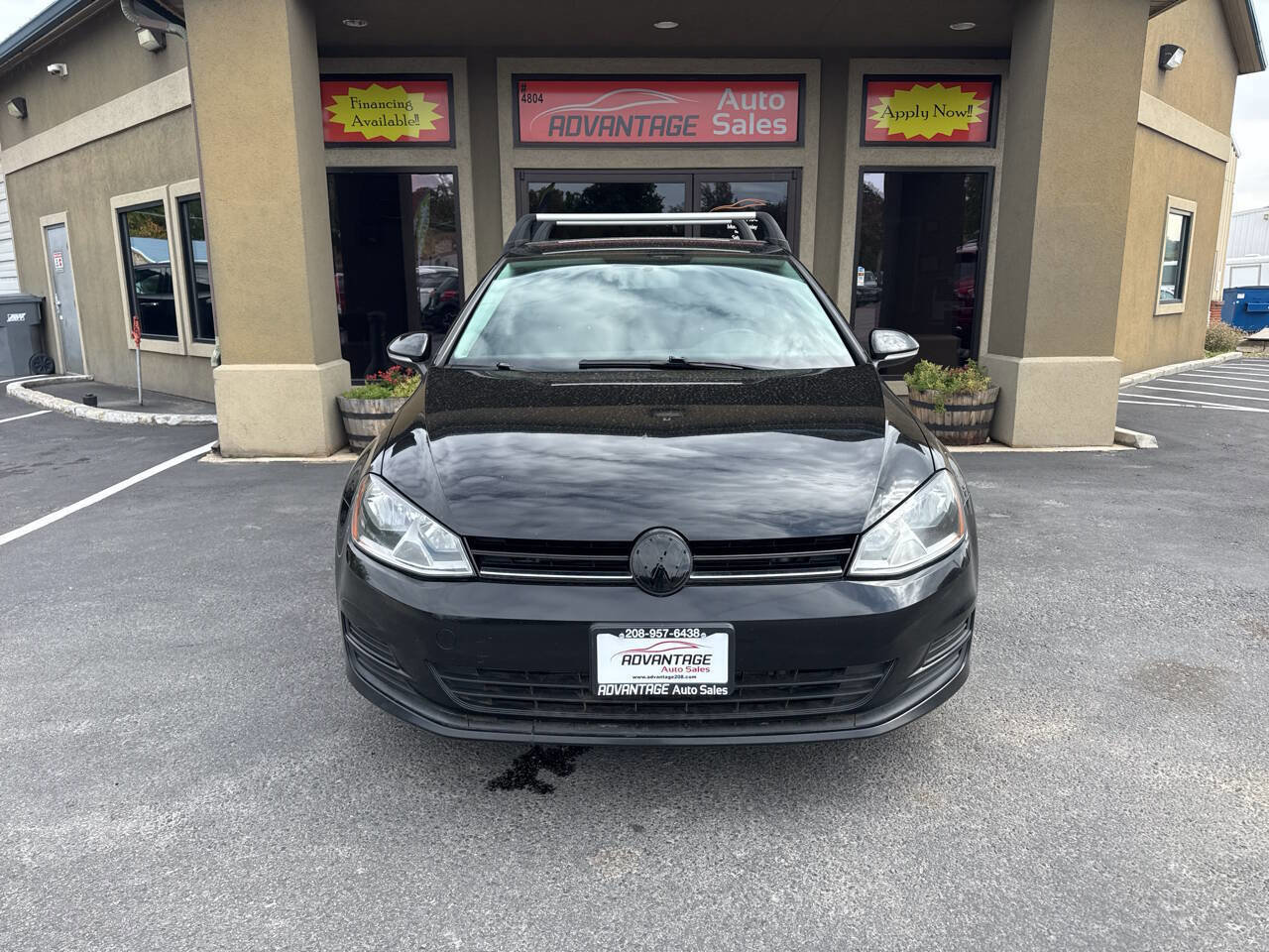 Used 2015 Volkswagen Golf Launch Edition image 2