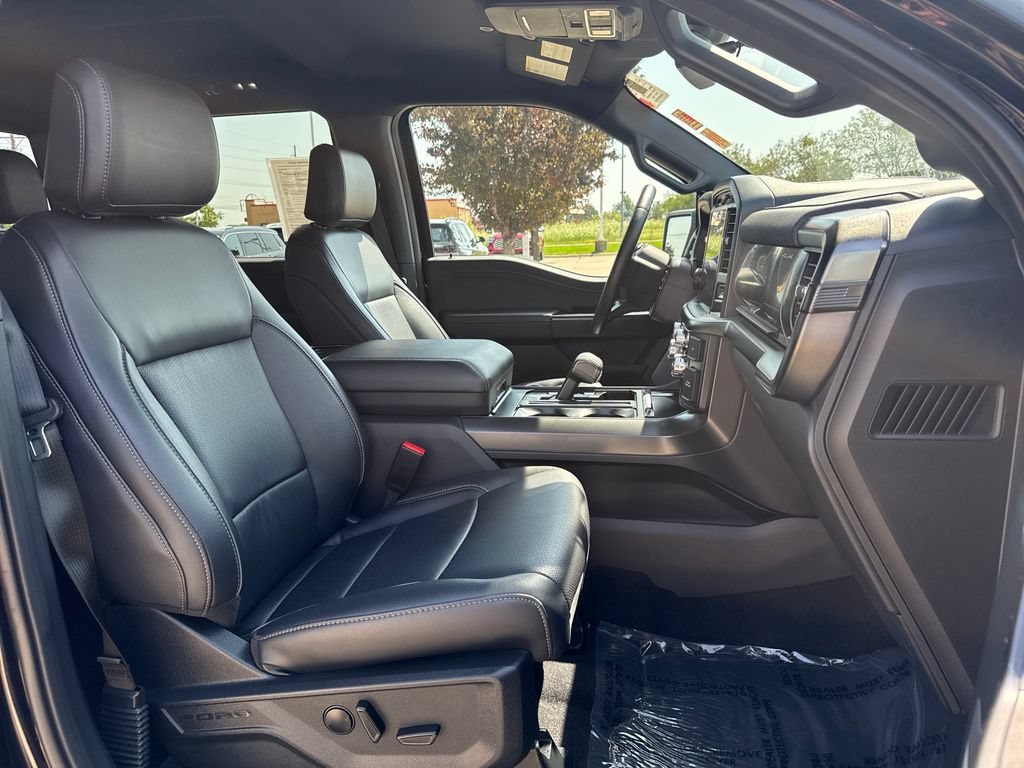Used 2025 Ford F150 Lariat AWD/4WD image 36