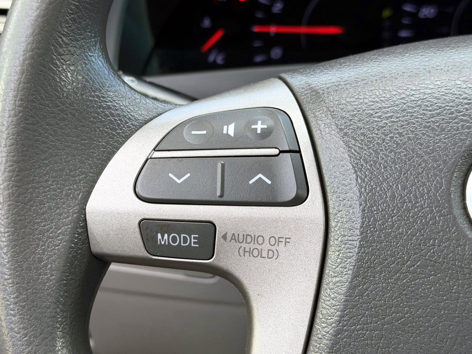 Used 2010 Toyota Camry FWD image 19