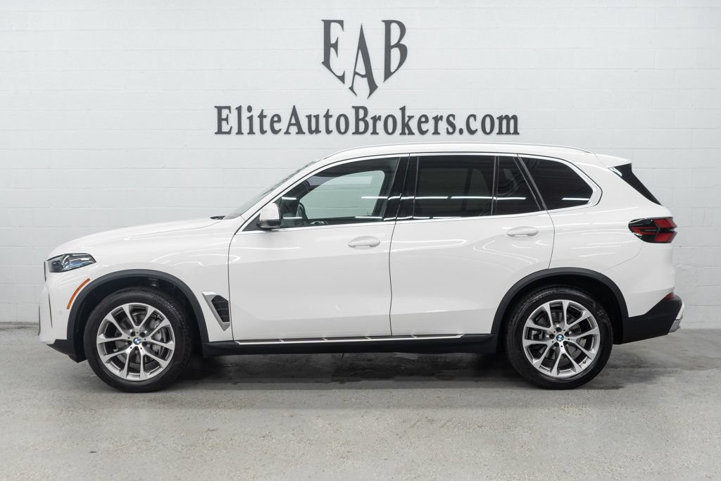 Used 2026 BMW X5 xDrive40i AWD/4WD image 2