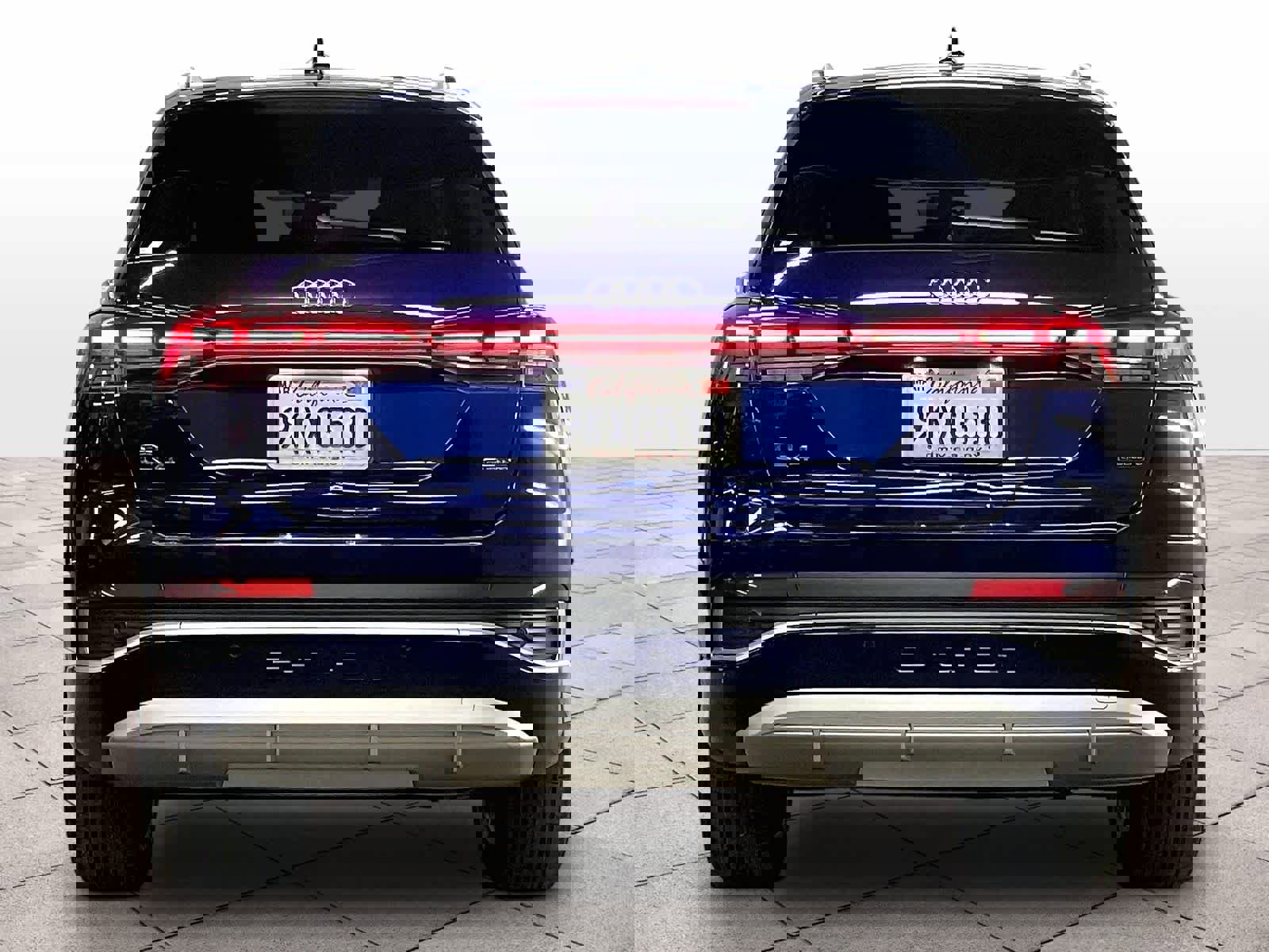 Certified 2023 Audi Q4 e-tron Premium Plus w/ Premium Plus image 7