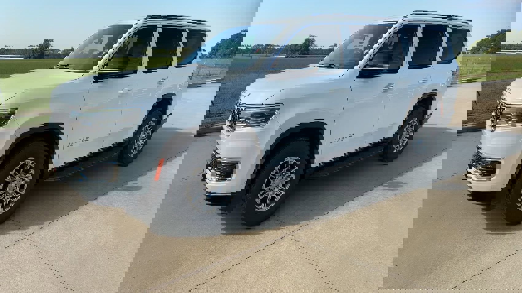 New 2024 Jeep Wagoneer 4WD w/ Convenience Group I image 5