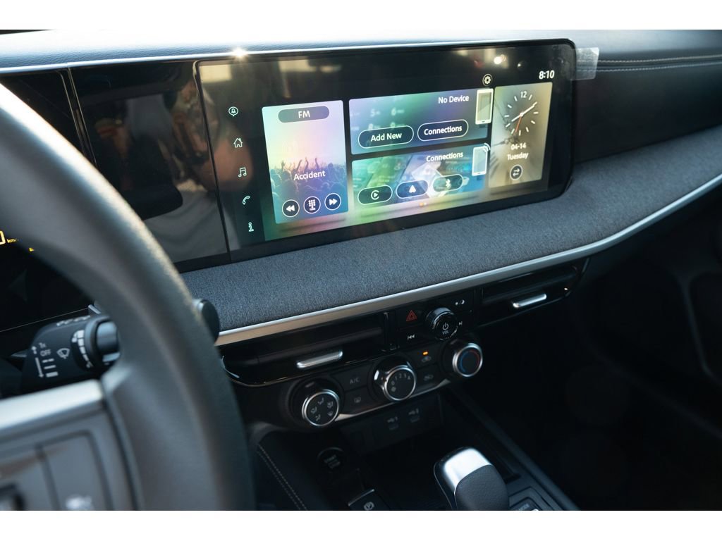 Used 2025 Nissan Kicks SV w/ Interior Electronics Package image 22