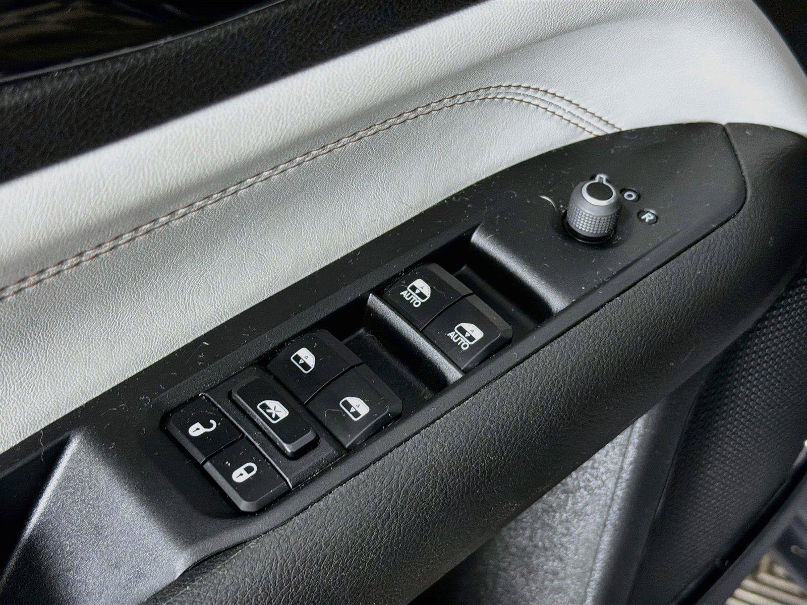 Used 2024 Jeep Compass Limited AWD/4WD image 23