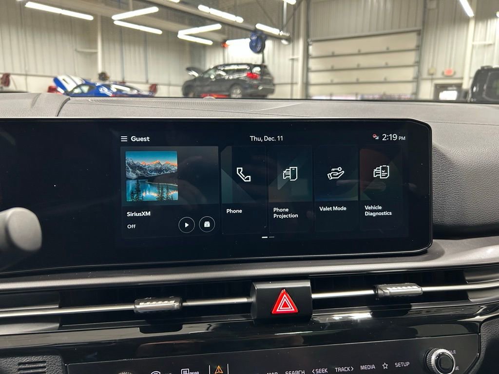 New 2026 Kia Sportage EX w/ EX Panorama Roof Package image 17