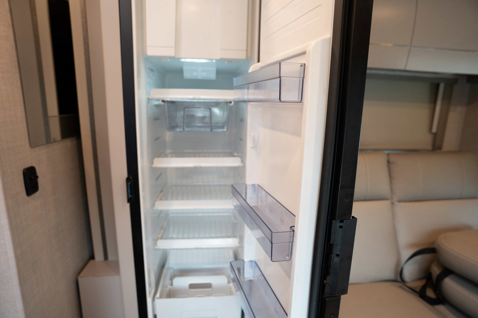 Used 2023 Mercedes-Benz Sprinter 4500 image 29