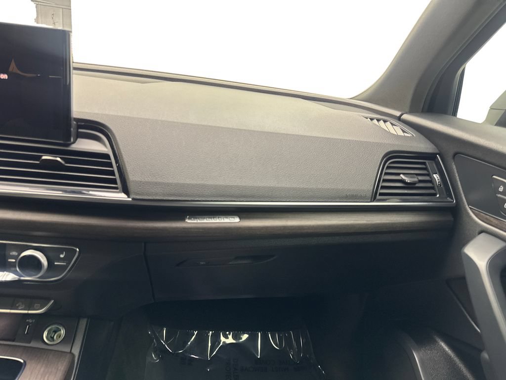 Used 2023 Audi Q5 2.0T Premium AWD/4WD image 60