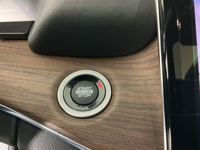 Used 2021 Jeep Grand Cherokee L Summit w/ Luxury Tech Group V image 26