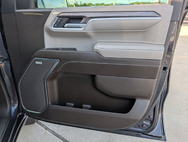 Certified 2024 Chevrolet Silverado 1500 LTZ w/ LTZ Convenience Package II AWD/4WD image 38