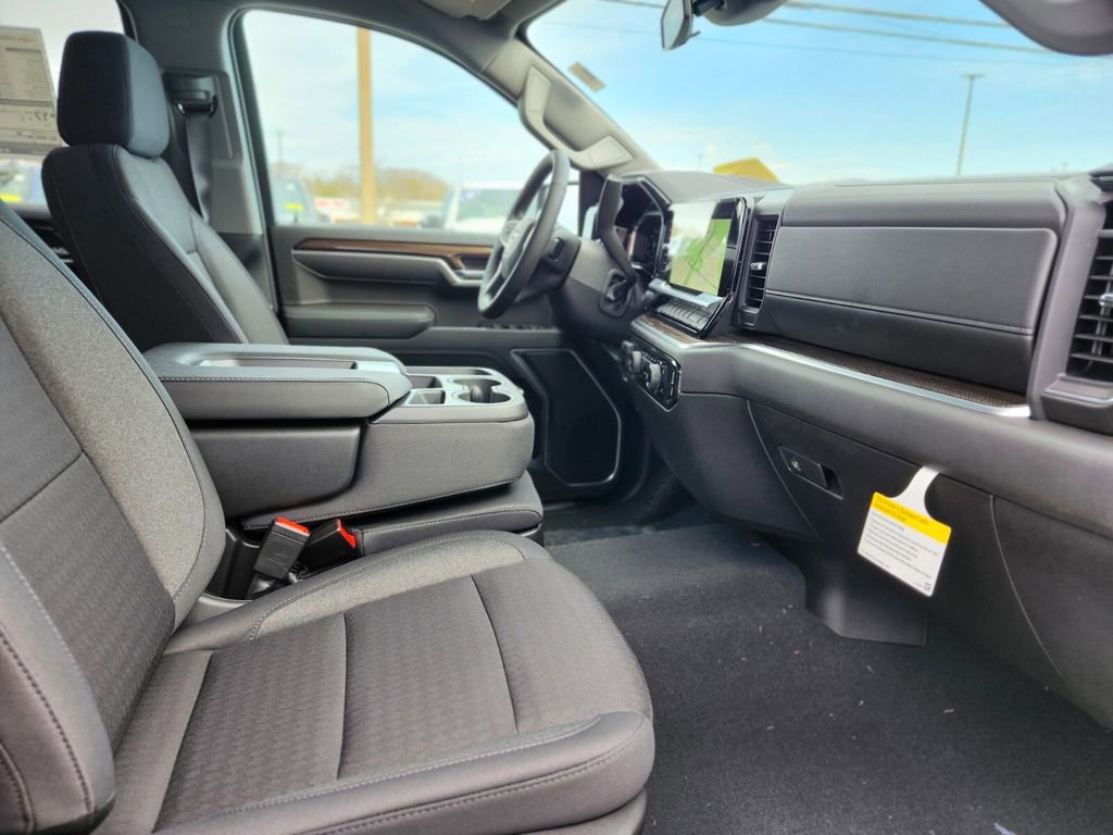 New 2026 Chevrolet Silverado 1500 RST AWD/4WD image 9
