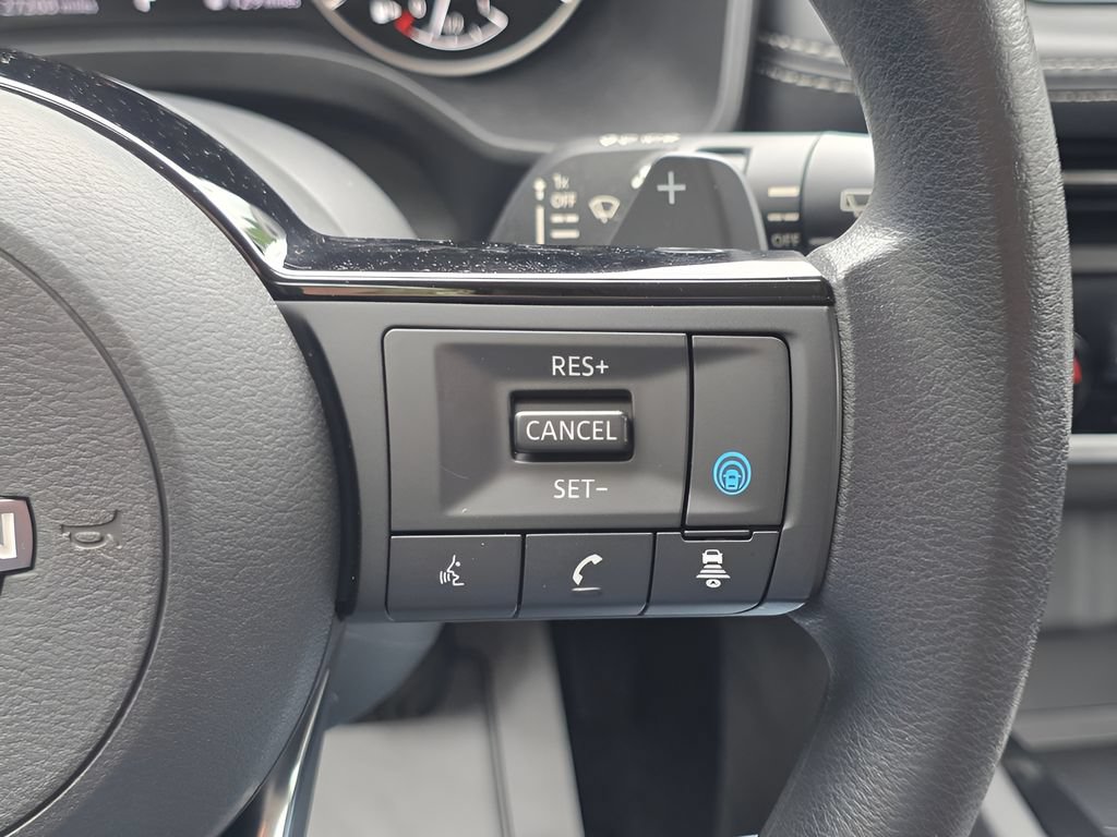 Used 2023 Nissan Rogue SV AWD/4WD image 20