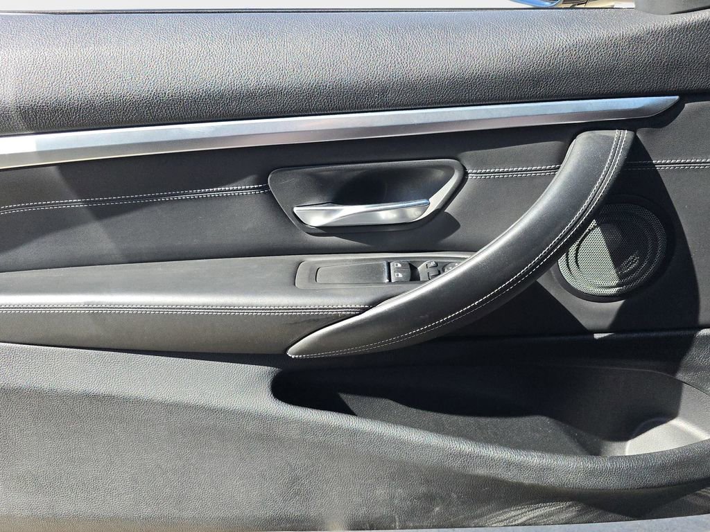 Used 2020 BMW M4 Coupe w/ Competition Package image 21