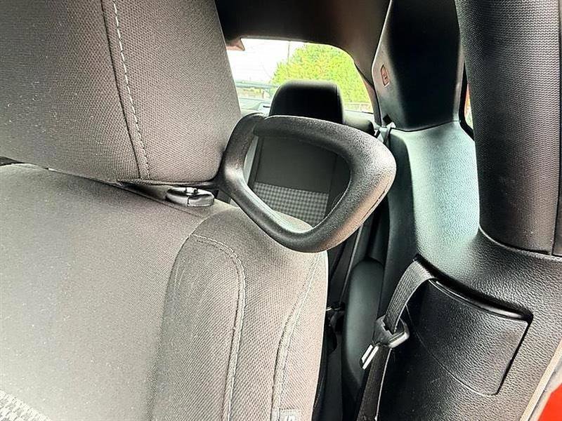Used 2022 Dodge Challenger SXT RWD image 20