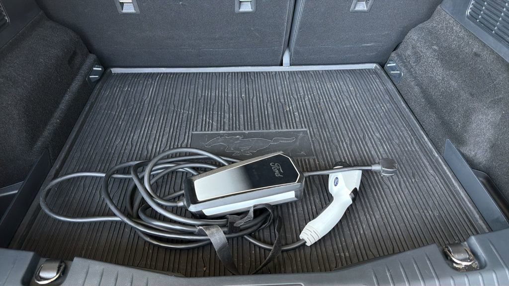 Used 2022 Ford Mustang Mach-E Select image 16