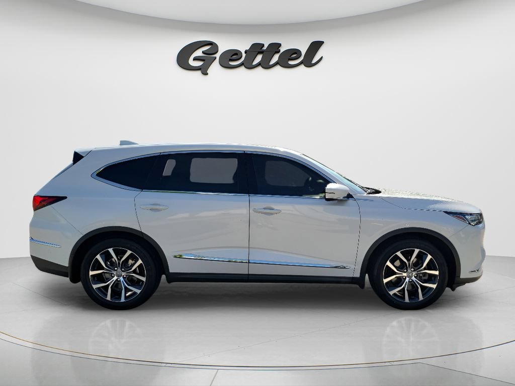 Used 2023 Acura MDX FWD w/ Technology Package image 4