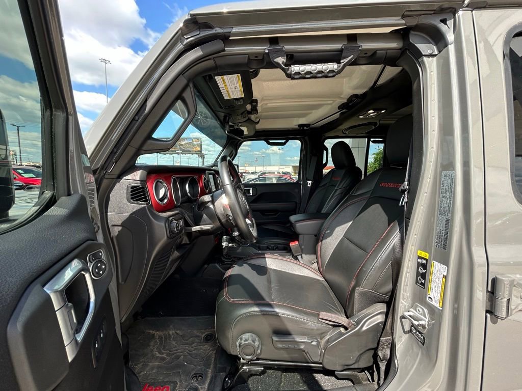 Used 2022 Jeep Gladiator Rubicon w/ Trailer Tow Package AWD/4WD image 9