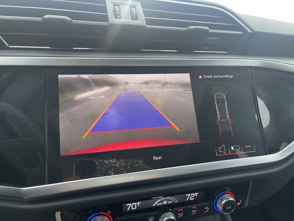 Used 2025 Audi Q3 2.0T Premium image 27