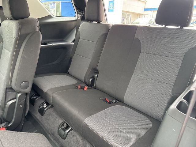 Used 2020 Chevrolet Traverse LT w/ LPO, Floor Liner Package AWD/4WD image 26