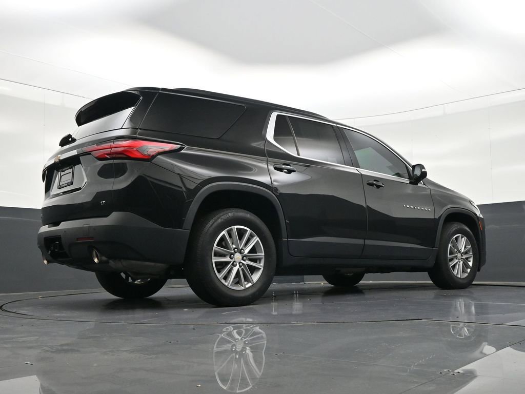 Used 2022 Chevrolet Traverse LT image 28