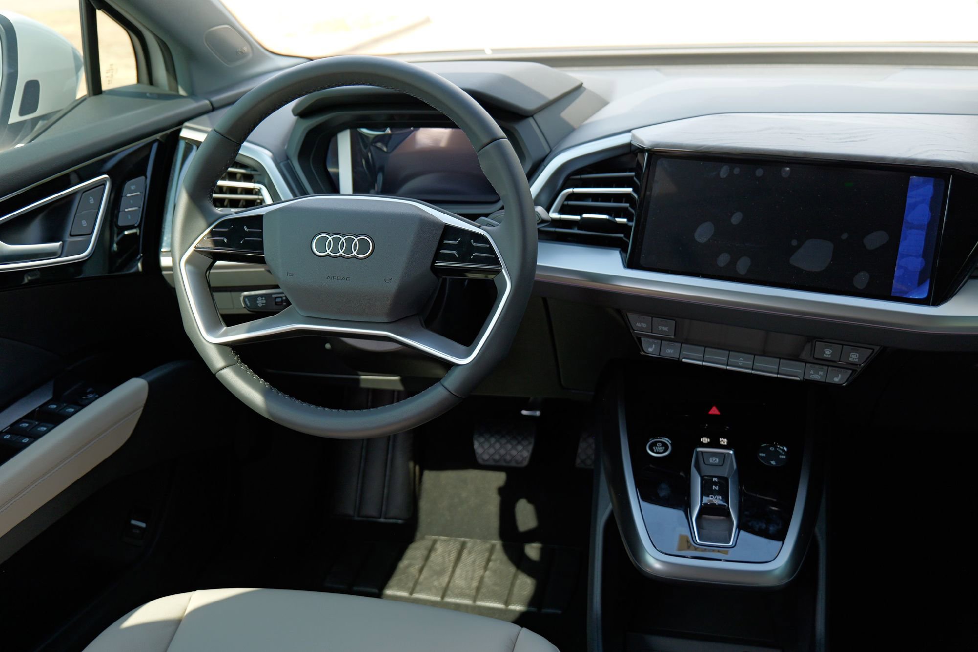 New 2026 Audi Q4 e-tron Premium Plus image 31