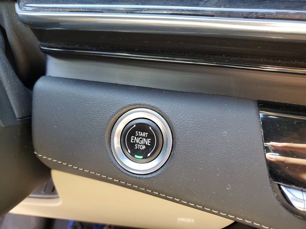 Used 2023 Cadillac Escalade Premium Luxury w/ Performance Package image 29