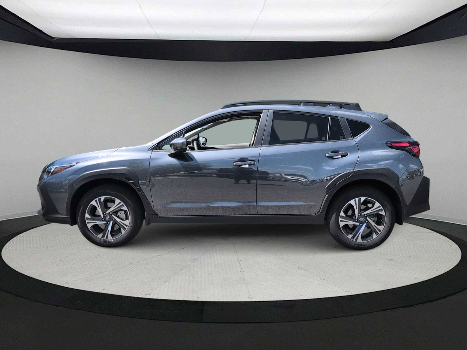 Used 2024 Subaru Crosstrek 2.0i Premium AWD/4WD image 5