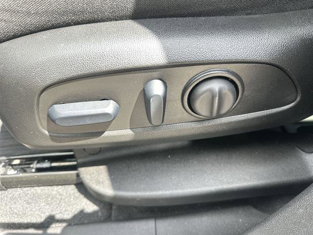 Used 2024 Chevrolet Equinox LT FWD image 37
