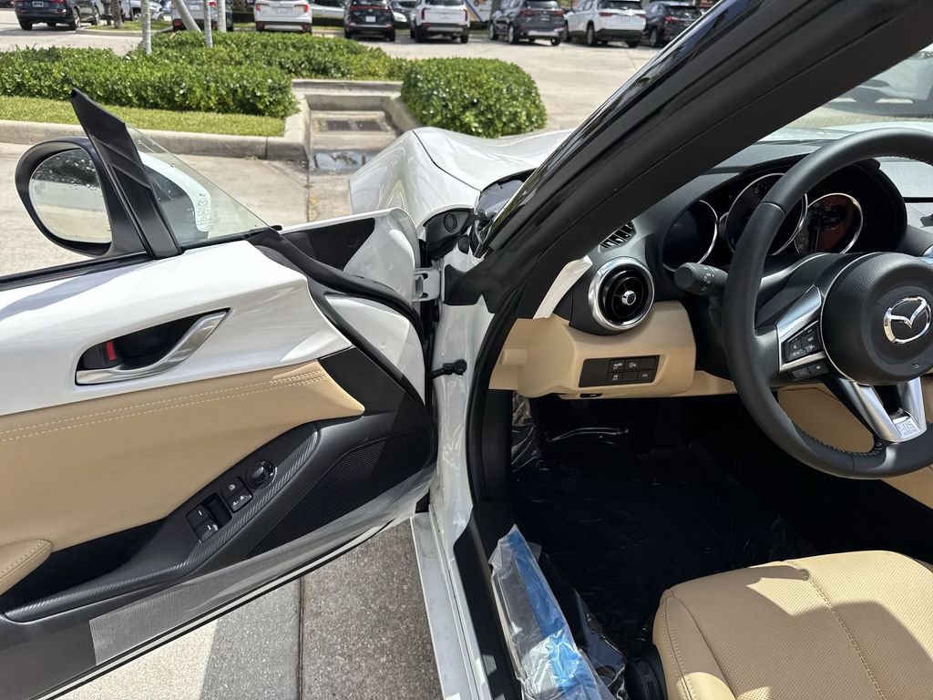 New 2026 MAZDA MX-5 Miata Grand Touring image 17