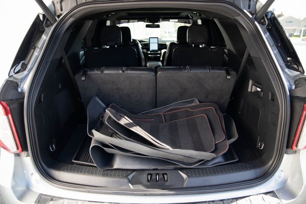 Used 2023 Ford Explorer ST w/ Equipment Group 401A image 13