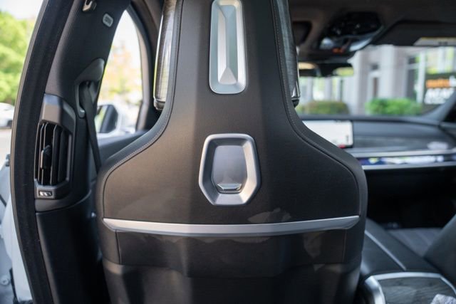 Used 2024 BMW i7 eDrive50 image 41