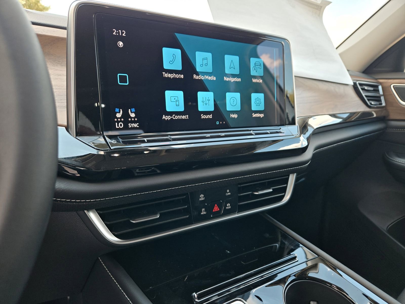 New 2026 Volkswagen Atlas SE image 13